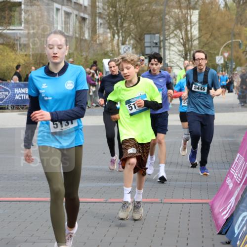 12.04.2026 - 45. Internationalen Wilhelmsburger Insellauf Strokosch-Dieckow http://msf.ph/oto/9476922 12.04.2026 12:56:56 Ziel 5131, 5184, 5446, 4859, 5729, 5134 meine-sportfotos.de