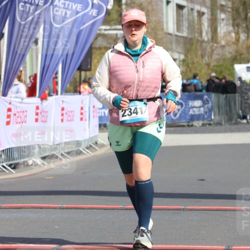 12.04.2026 - 45. Internationalen Wilhelmsburger Insellauf Strokosch-Dieckow http://msf.ph/oto/9476923 12.04.2026 11:35:56 Ziel 2341 meine-sportfotos.de