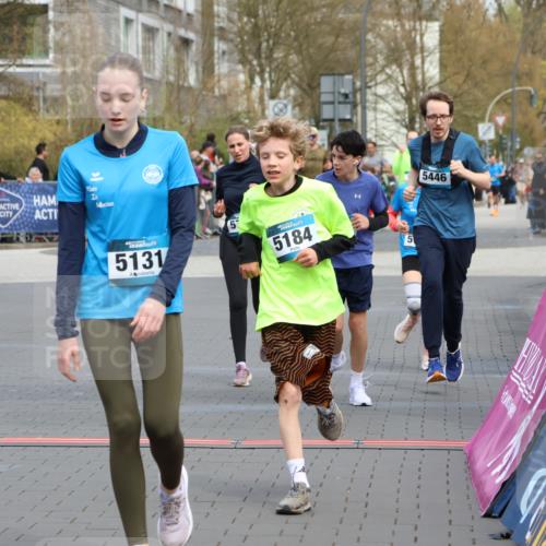 12.04.2026 - 45. Internationalen Wilhelmsburger Insellauf Strokosch-Dieckow http://msf.ph/oto/9476948 12.04.2026 12:56:56 Ziel 5131, 5184, 5446, 4859, 5729, 5134 meine-sportfotos.de