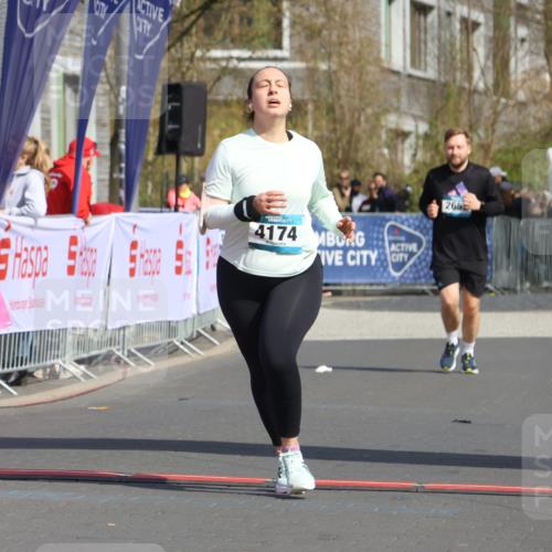 12.04.2026 - 45. Internationalen Wilhelmsburger Insellauf Strokosch-Dieckow http://msf.ph/oto/9476973 12.04.2026 11:36:35 Ziel 4174 meine-sportfotos.de