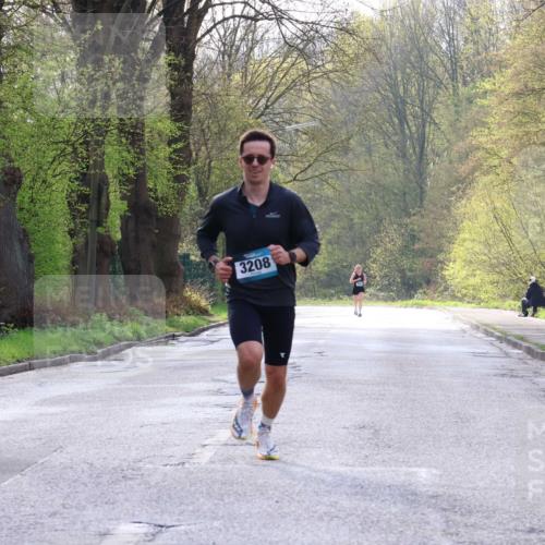 12.04.2026 - 45. Internationalen Wilhelmsburger Insellauf Yannick Fuchs http://msf.ph/oto/9477033 12.04.2026 10:11:53 Laufen 3208 meine-sportfotos.de