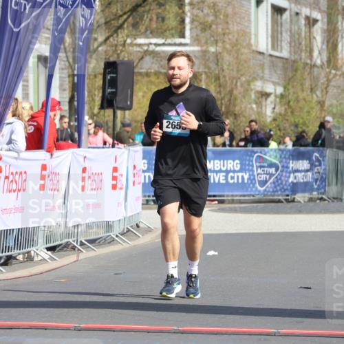 12.04.2026 - 45. Internationalen Wilhelmsburger Insellauf Strokosch-Dieckow http://msf.ph/oto/9477094 12.04.2026 11:36:38 Ziel 4174, 2653 meine-sportfotos.de