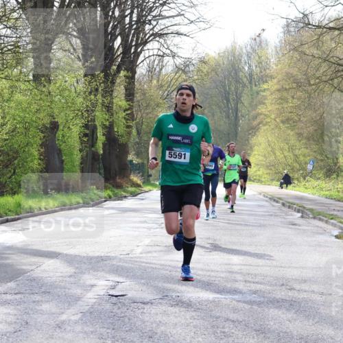 12.04.2026 - 45. Internationalen Wilhelmsburger Insellauf Yannick Fuchs http://msf.ph/oto/9477160 12.04.2026 10:12:33 Laufen 5591, 099, 127 meine-sportfotos.de