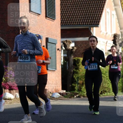 12.04.2026 - 45. Internationalen Wilhelmsburger Insellauf Yannick Fuchs http://msf.ph/oto/9477175 12.04.2026 09:04:36 Laufen 3253, 4685, 3371 meine-sportfotos.de