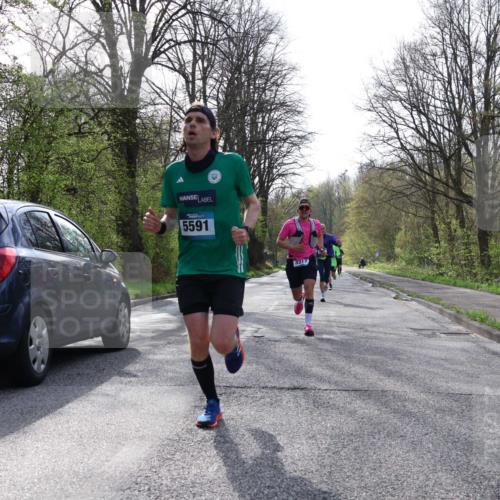 12.04.2026 - 45. Internationalen Wilhelmsburger Insellauf Yannick Fuchs http://msf.ph/oto/9477186 12.04.2026 10:12:35 Laufen 890, 5591, 3317 meine-sportfotos.de