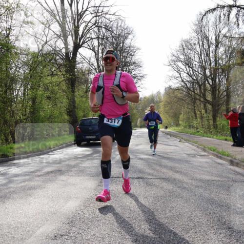 12.04.2026 - 45. Internationalen Wilhelmsburger Insellauf Yannick Fuchs http://msf.ph/oto/9477204 12.04.2026 10:12:37 Laufen 3317, 890, 3099 meine-sportfotos.de