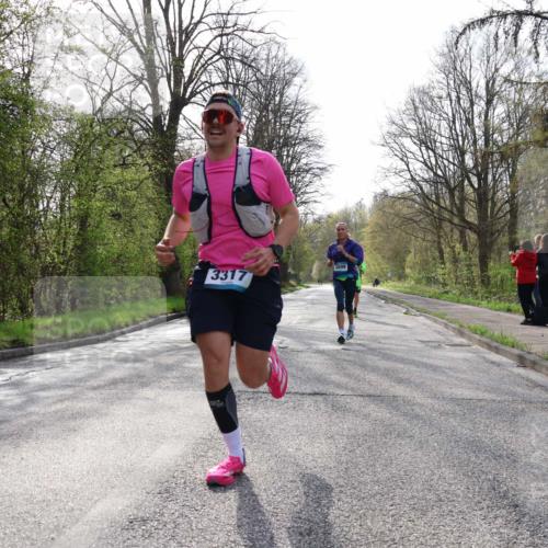 12.04.2026 - 45. Internationalen Wilhelmsburger Insellauf Yannick Fuchs http://msf.ph/oto/9477207 12.04.2026 10:12:37 Laufen 3099, 3317 meine-sportfotos.de
