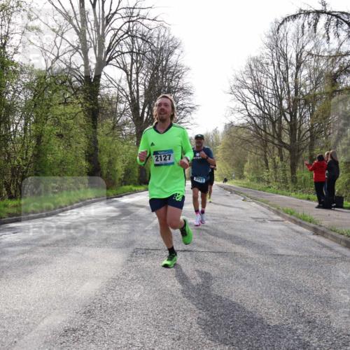 12.04.2026 - 45. Internationalen Wilhelmsburger Insellauf Yannick Fuchs http://msf.ph/oto/9477244 12.04.2026 10:12:40 Laufen 2127, 2253 meine-sportfotos.de
