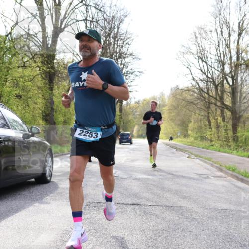 12.04.2026 - 45. Internationalen Wilhelmsburger Insellauf Yannick Fuchs http://msf.ph/oto/9477257 12.04.2026 10:12:41 Laufen 2253 meine-sportfotos.de
