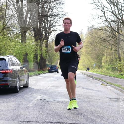 12.04.2026 - 45. Internationalen Wilhelmsburger Insellauf Yannick Fuchs http://msf.ph/oto/9477272 12.04.2026 10:12:42 Laufen 2301, 3930, 226 meine-sportfotos.de