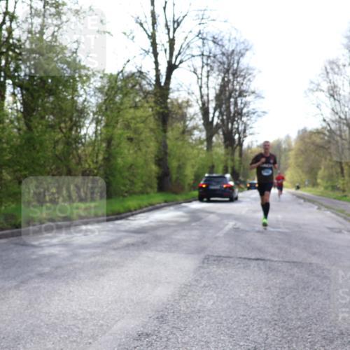 12.04.2026 - 45. Internationalen Wilhelmsburger Insellauf Yannick Fuchs http://msf.ph/oto/9477298 12.04.2026 10:12:44 Laufen  meine-sportfotos.de