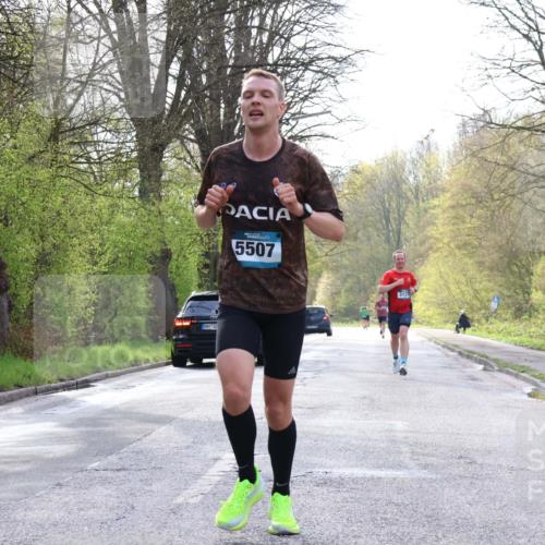 12.04.2026 - 45. Internationalen Wilhelmsburger Insellauf Yannick Fuchs http://msf.ph/oto/9477301 12.04.2026 10:12:45 Laufen 5507, 3137 meine-sportfotos.de