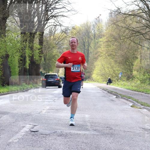 12.04.2026 - 45. Internationalen Wilhelmsburger Insellauf Yannick Fuchs http://msf.ph/oto/9477336 12.04.2026 10:12:48 Laufen 3137 meine-sportfotos.de