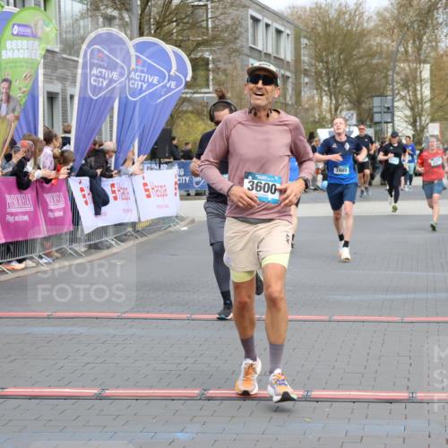 12.04.2026 - 45. Internationalen Wilhelmsburger Insellauf Strokosch-Dieckow http://msf.ph/oto/9477357 12.04.2026 12:57:22 Ziel 5147, 3600, 2491, 3985, 4598 meine-sportfotos.de