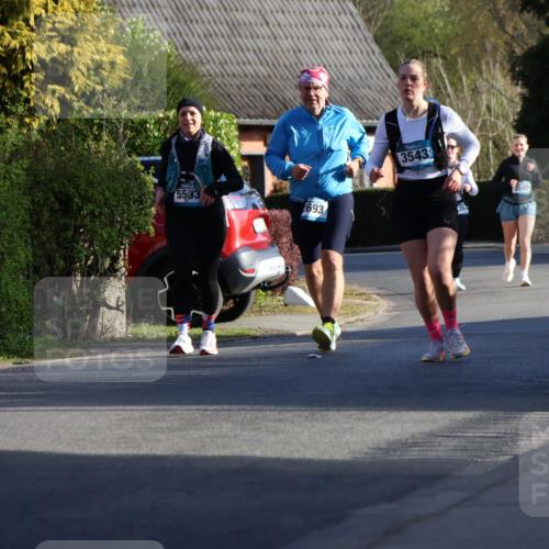 12.04.2026 - 45. Internationalen Wilhelmsburger Insellauf Yannick Fuchs http://msf.ph/oto/9477365 12.04.2026 09:05:00 Laufen 5593, 693, 3543, 354, 3549 meine-sportfotos.de
