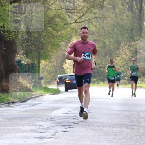 12.04.2026 - 45. Internationalen Wilhelmsburger Insellauf Yannick Fuchs http://msf.ph/oto/9477407 12.04.2026 10:12:55 Laufen 4291 meine-sportfotos.de