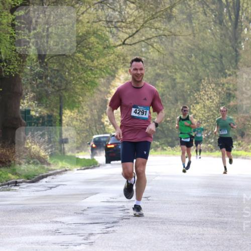 12.04.2026 - 45. Internationalen Wilhelmsburger Insellauf Yannick Fuchs http://msf.ph/oto/9477409 12.04.2026 10:12:56 Laufen 4291, 9271 meine-sportfotos.de