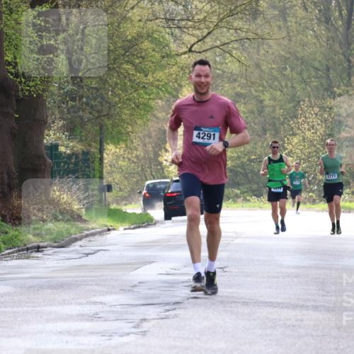 12.04.2026 - 45. Internationalen Wilhelmsburger Insellauf Yannick Fuchs http://msf.ph/oto/9477411 12.04.2026 10:12:56 Laufen 4291, 5271, 3771 meine-sportfotos.de