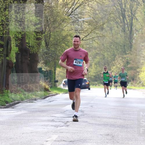 12.04.2026 - 45. Internationalen Wilhelmsburger Insellauf Yannick Fuchs http://msf.ph/oto/9477427 12.04.2026 10:12:57 Laufen 4291 meine-sportfotos.de