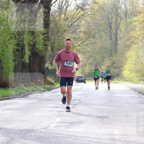 12.04.2026 - 45. Internationalen Wilhelmsburger Insellauf Yannick Fuchs http://msf.ph/oto/9477437 12.04.2026 10:12:58 Laufen 4291 meine-sportfotos.de