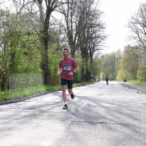 12.04.2026 - 45. Internationalen Wilhelmsburger Insellauf Yannick Fuchs http://msf.ph/oto/9477466 12.04.2026 10:13:01 Laufen 4291 meine-sportfotos.de