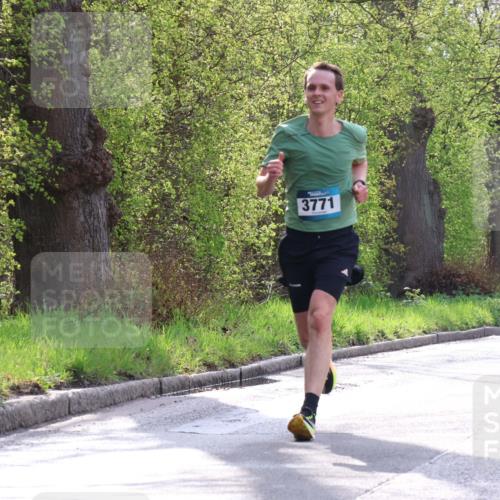 12.04.2026 - 45. Internationalen Wilhelmsburger Insellauf Yannick Fuchs http://msf.ph/oto/9477504 12.04.2026 10:13:08 Laufen 3771 meine-sportfotos.de