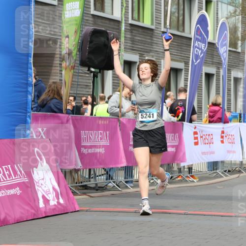 12.04.2026 - 45. Internationalen Wilhelmsburger Insellauf Strokosch-Dieckow http://msf.ph/oto/9477585 12.04.2026 13:30:39 Ziel 5241 meine-sportfotos.de