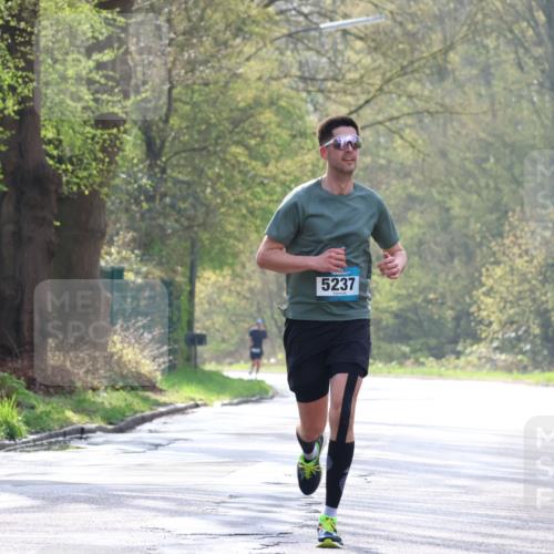 12.04.2026 - 45. Internationalen Wilhelmsburger Insellauf Yannick Fuchs http://msf.ph/oto/9477595 12.04.2026 10:13:25 Laufen 5237 meine-sportfotos.de