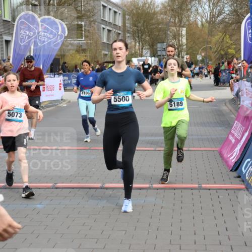 12.04.2026 - 45. Internationalen Wilhelmsburger Insellauf Strokosch-Dieckow http://msf.ph/oto/9477599 12.04.2026 12:57:33 Ziel 3867, 5500, 5073, 5189, 3287, 4186, 4375 meine-sportfotos.de