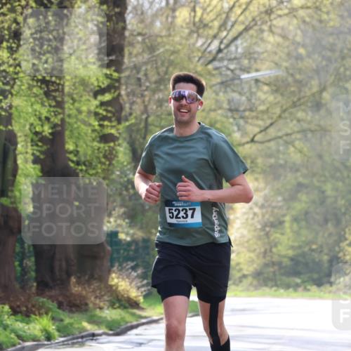 12.04.2026 - 45. Internationalen Wilhelmsburger Insellauf Yannick Fuchs http://msf.ph/oto/9477609 12.04.2026 10:13:27 Laufen 5237 meine-sportfotos.de