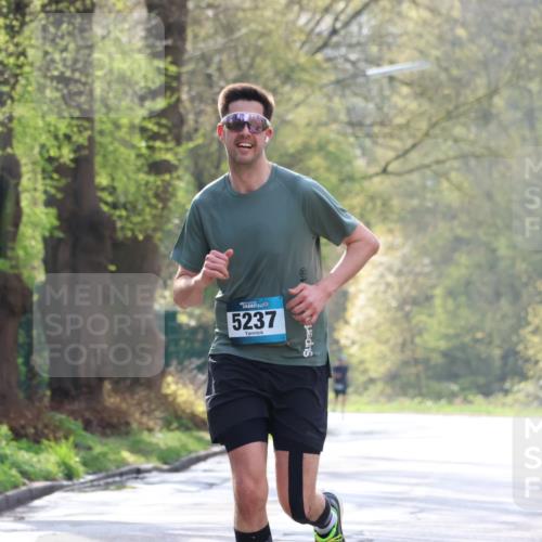 12.04.2026 - 45. Internationalen Wilhelmsburger Insellauf Yannick Fuchs http://msf.ph/oto/9477612 12.04.2026 10:13:27 Laufen 5237 meine-sportfotos.de