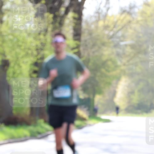 12.04.2026 - 45. Internationalen Wilhelmsburger Insellauf Yannick Fuchs http://msf.ph/oto/9477618 12.04.2026 10:13:28 Laufen  meine-sportfotos.de