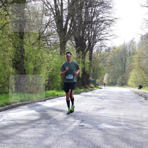 12.04.2026 - 45. Internationalen Wilhelmsburger Insellauf Yannick Fuchs http://msf.ph/oto/9477624 12.04.2026 10:13:28 Laufen 5237 meine-sportfotos.de