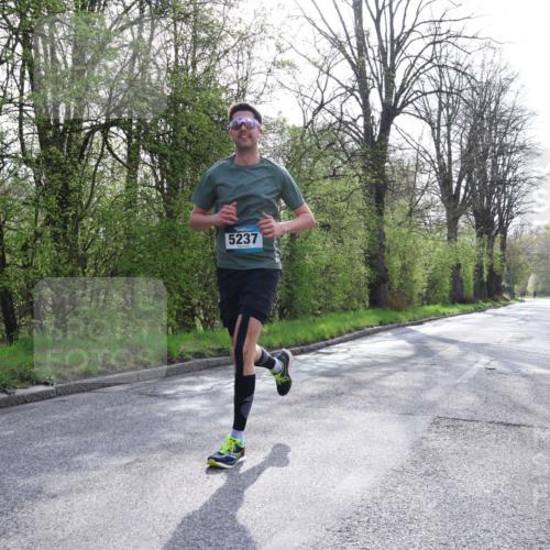 12.04.2026 - 45. Internationalen Wilhelmsburger Insellauf Yannick Fuchs http://msf.ph/oto/9477643 12.04.2026 10:13:31 Laufen 5237 meine-sportfotos.de