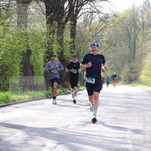 12.04.2026 - 45. Internationalen Wilhelmsburger Insellauf Yannick Fuchs http://msf.ph/oto/9477670 12.04.2026 10:14:01 Laufen 3053, 694, 3776 meine-sportfotos.de