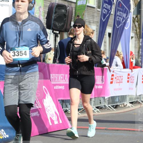 12.04.2026 - 45. Internationalen Wilhelmsburger Insellauf Strokosch-Dieckow http://msf.ph/oto/9477700 12.04.2026 11:39:07 Ziel 3354, 2955 meine-sportfotos.de