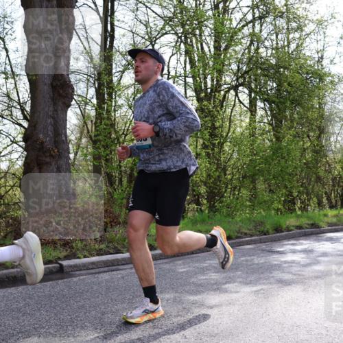 12.04.2026 - 45. Internationalen Wilhelmsburger Insellauf Yannick Fuchs http://msf.ph/oto/9477714 12.04.2026 10:14:07 Laufen  meine-sportfotos.de