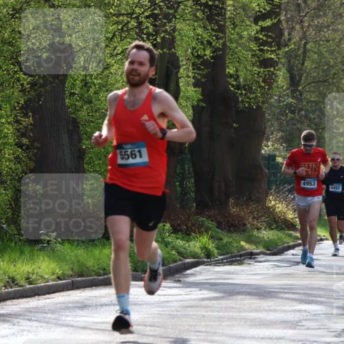 12.04.2026 - 45. Internationalen Wilhelmsburger Insellauf Yannick Fuchs http://msf.ph/oto/9477735 12.04.2026 10:14:12 Laufen 5561, 4953, 384, 4492 meine-sportfotos.de