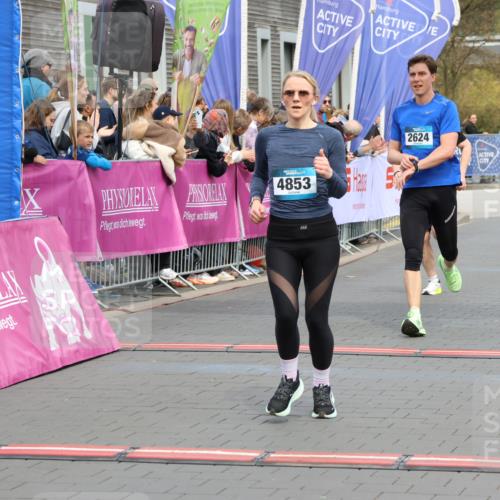 12.04.2026 - 45. Internationalen Wilhelmsburger Insellauf Strokosch-Dieckow http://msf.ph/oto/9477741 12.04.2026 12:57:42 Ziel 3973, 4853, 4569, 2624, 5801, 4097 meine-sportfotos.de