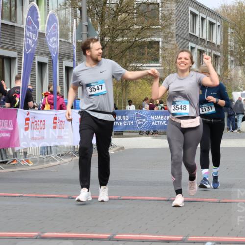 12.04.2026 - 45. Internationalen Wilhelmsburger Insellauf Strokosch-Dieckow http://msf.ph/oto/9477778 12.04.2026 13:30:12 Ziel 3547, 3548, 2131 meine-sportfotos.de