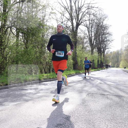 12.04.2026 - 45. Internationalen Wilhelmsburger Insellauf Yannick Fuchs http://msf.ph/oto/9477802 12.04.2026 10:14:22 Laufen 3963 meine-sportfotos.de