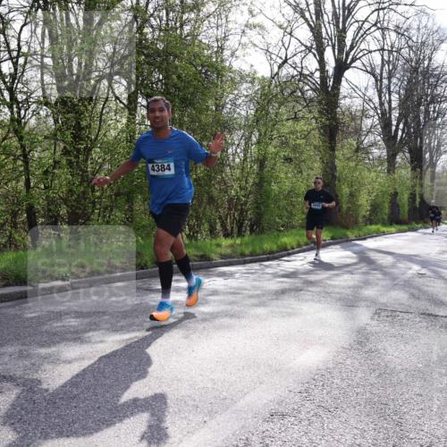 12.04.2026 - 45. Internationalen Wilhelmsburger Insellauf Yannick Fuchs http://msf.ph/oto/9477819 12.04.2026 10:14:24 Laufen 4384, 4492 meine-sportfotos.de