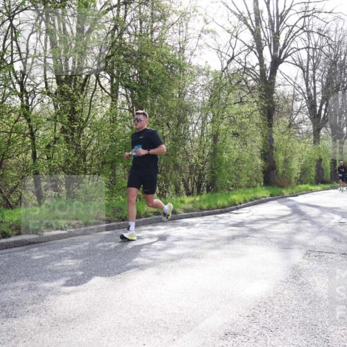 12.04.2026 - 45. Internationalen Wilhelmsburger Insellauf Yannick Fuchs http://msf.ph/oto/9477829 12.04.2026 10:14:26 Laufen  meine-sportfotos.de