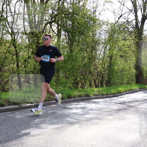 12.04.2026 - 45. Internationalen Wilhelmsburger Insellauf Yannick Fuchs http://msf.ph/oto/9477834 12.04.2026 10:14:26 Laufen 4492 meine-sportfotos.de