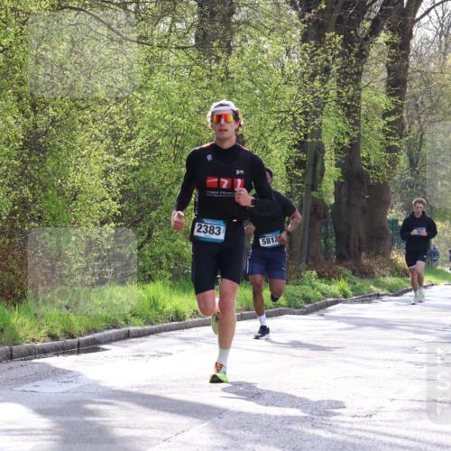 12.04.2026 - 45. Internationalen Wilhelmsburger Insellauf Yannick Fuchs http://msf.ph/oto/9477849 12.04.2026 10:14:28 Laufen 2383, 5812, 5684 meine-sportfotos.de