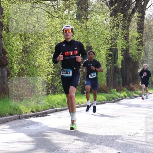 12.04.2026 - 45. Internationalen Wilhelmsburger Insellauf Yannick Fuchs http://msf.ph/oto/9477854 12.04.2026 10:14:29 Laufen 156, 17, 09, 2383, 5812 meine-sportfotos.de