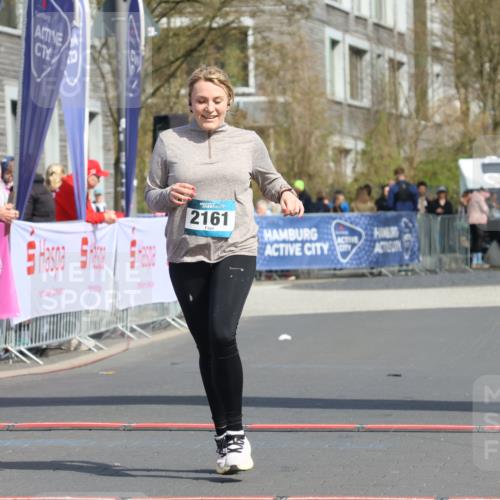 12.04.2026 - 45. Internationalen Wilhelmsburger Insellauf Strokosch-Dieckow http://msf.ph/oto/9477884 12.04.2026 11:40:33 Ziel 2161 meine-sportfotos.de