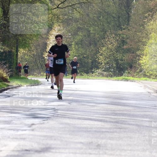 12.04.2026 - 45. Internationalen Wilhelmsburger Insellauf Yannick Fuchs http://msf.ph/oto/9477957 12.04.2026 10:14:45 Laufen 33, 4381, 3813 meine-sportfotos.de