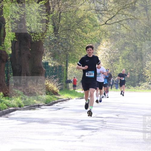 12.04.2026 - 45. Internationalen Wilhelmsburger Insellauf Yannick Fuchs http://msf.ph/oto/9477962 12.04.2026 10:14:46 Laufen 4381, 351 meine-sportfotos.de