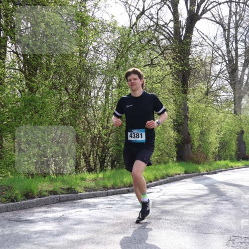12.04.2026 - 45. Internationalen Wilhelmsburger Insellauf Yannick Fuchs http://msf.ph/oto/9478015 12.04.2026 10:14:54 Laufen 4381 meine-sportfotos.de